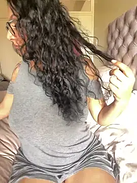 Indianbutter11 online show from 02-05-25, 11:44