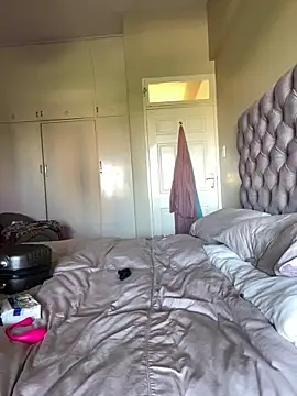 Indianbutter11 online show from 02-22-25, 06:28