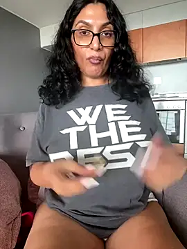 Indianbutter11 online show from 11-05-25, 06:24