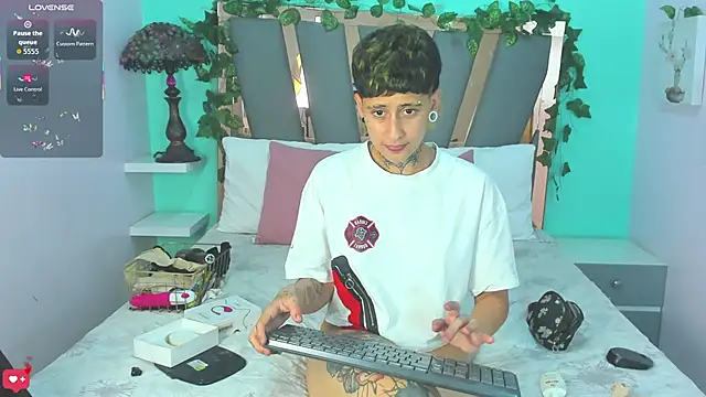 Ethan lennox online show from 03-19-26, 10:14