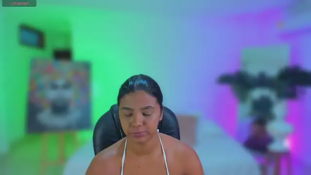 JANYLOVE   online show from 04-21-26, 10:54