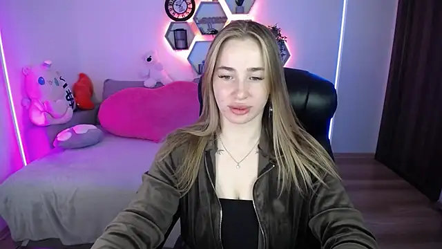 SabrinViolet online show from 05-09-26, 08:08
