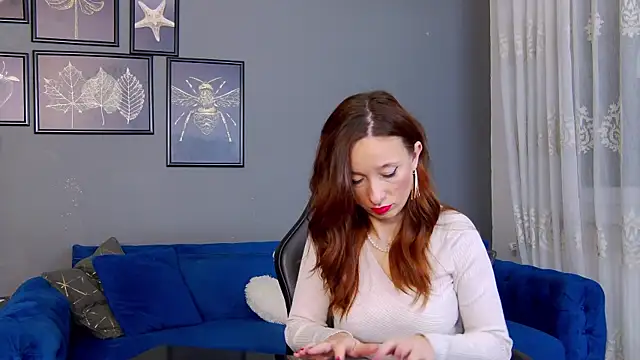 AnneHove online show from 12-01-25, 04:50