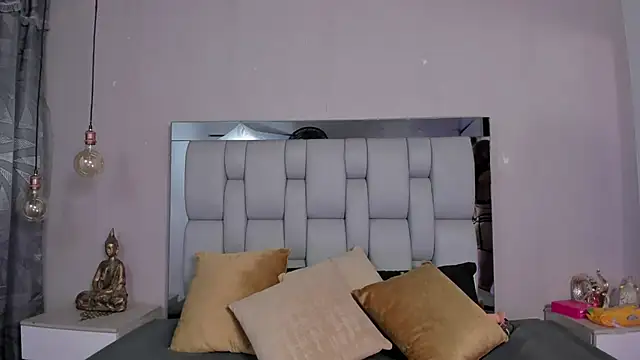 Snapshot of SusanBenett chatting on 12-01-25, 09:09 SusanBenett online show from 12-01-25, 09:09