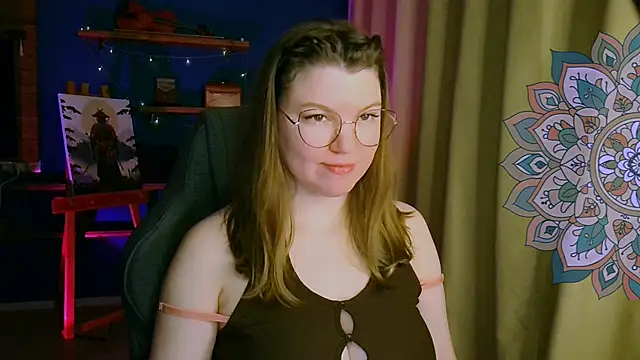 Snapshot of VioletteWay chatting on 02-08-26, 04:21 VioletteWay online show from 02-08-26, 04:21