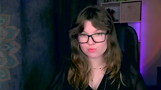 Snapshot of VioletteWay chatting on 07-26-26, 03:30 VioletteWay online show from 07-26-26, 03:30