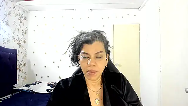vikyadams online show from 06-25-26, 05:45