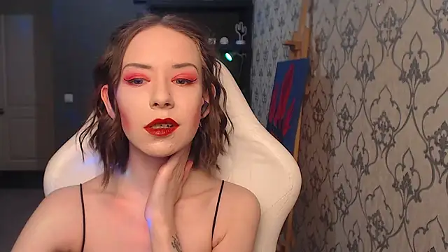 Snapshot of FascinatingEyess chatting on 04-19-26, 08:22 FascinatingEyess online show from 04-19-26, 08:22