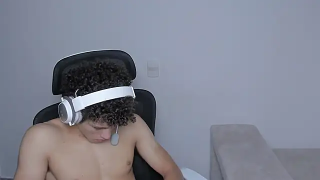 laurent nova online show from 09-13-25, 12:16