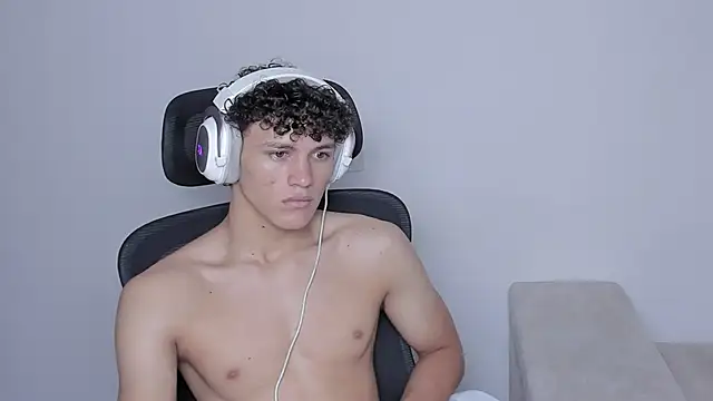 laurent nova online show from 09-23-25, 07:17