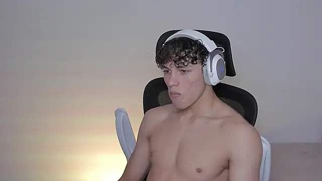 laurent nova online show from 10-09-25, 04:54