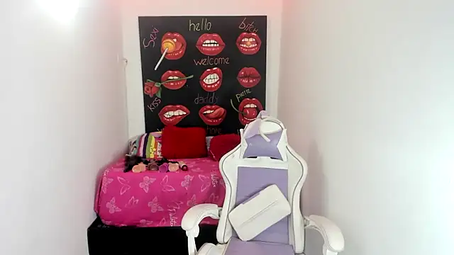 Ladyboom18 online show from 03-04-25, 05:53