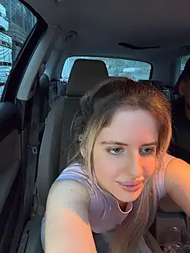Holly-Glamour online show from 06-11-26, 02:53