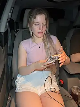 Holly-Glamour online show from 06-26-26, 10:58