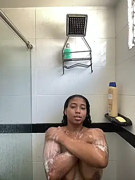 Snapshot of belacampbell chatting on 01-19-25, 05:39 belacampbell online show from 01-19-25, 05:39