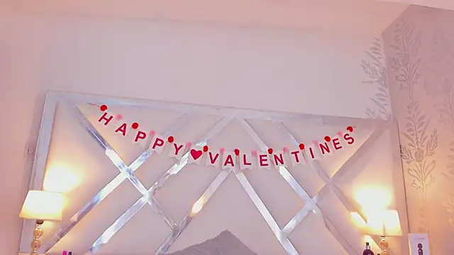 Snapshot of belacampbell chatting on 02-12-25, 10:59 belacampbell online show from 02-12-25, 10:59