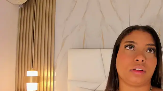 Snapshot of belacampbell chatting on 10-24-25, 05:37 belacampbell online show from 10-24-25, 05:37