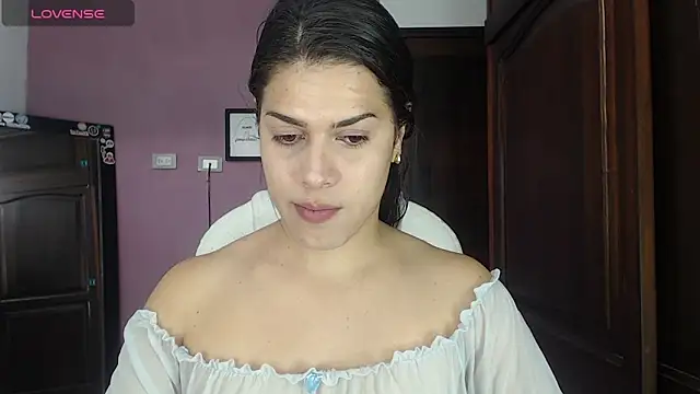 Luciana Ortiz1 online show from 12-13-24, 03:00