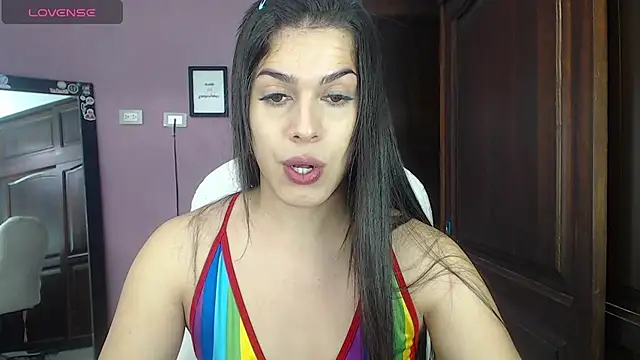 Luciana Ortiz1 online show from 03-05-25, 04:46