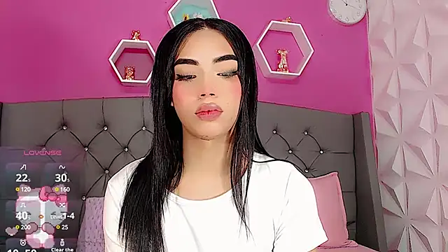 Snapshot of Sofi_hdz chatting on 03-23-25, 02:04 Sofi hdz online show from 03-23-25, 02:04