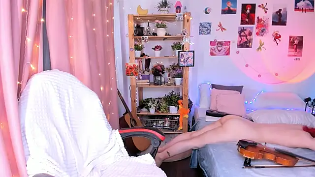 Snapshot of Jenny_Foster chatting on 02-04-25, 10:10 Jenny Foster online show from 02-04-25, 10:10