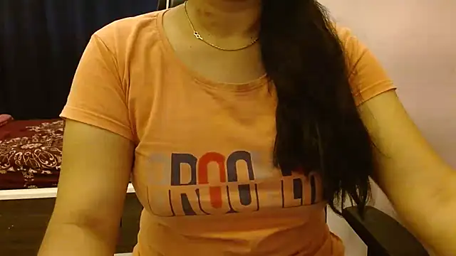 Snapshot of priya__81 chatting on 01-17-25, 05:19 priya 81 online show from 01-17-25, 05:19