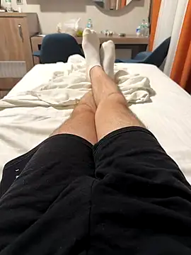 Snapshot of youngermansas chatting on 09-24-25, 07:06 youngermansas online show from 09-24-25, 07:06