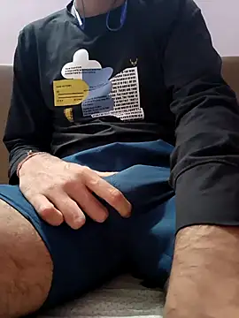 Snapshot of Collegeboywithbigweapan21 chatting on 01-01-25, 06:16 Collegeboywithbigweapan21 online show from 01-01-25, 06:16