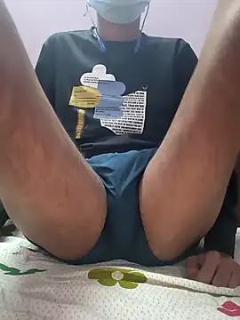 Snapshot of Collegeboywithbigweapan21 chatting on 01-04-25, 05:05 Collegeboywithbigweapan21 online show from 01-04-25, 05:05