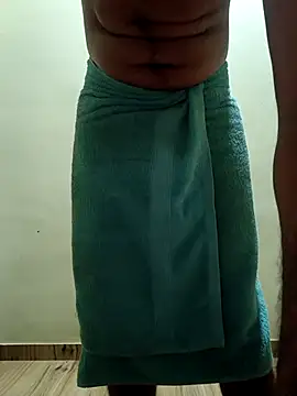 Snapshot of Collegeboywithbigweapan21 chatting on 05-06-26, 04:45 Collegeboywithbigweapan21 online show from 05-06-26, 04:45