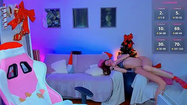 Snapshot of Alyssa_Smitt chatting on 12-19-24, 11:50 Alyssa Smitt online show from 12-19-24, 11:50