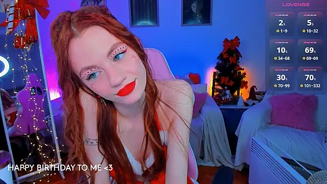 Snapshot of Alyssa_Smitt chatting on 12-27-24, 02:04 Alyssa Smitt online show from 12-27-24, 02:04