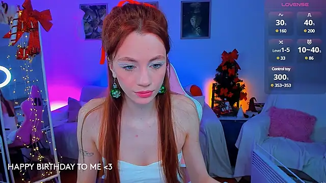 Snapshot of Alyssa_Smitt chatting on 12-30-24, 06:31 Alyssa Smitt online show from 12-30-24, 06:31