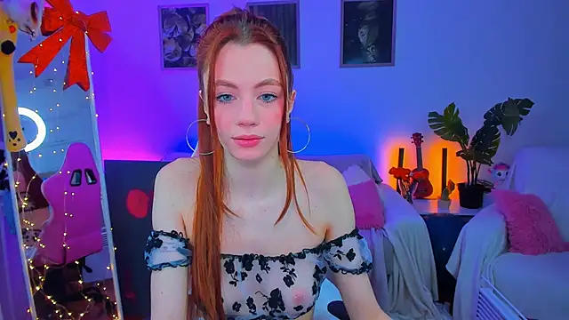 Snapshot of Alyssa_Smitt chatting on 01-22-25, 07:14 Alyssa Smitt online show from 01-22-25, 07:14