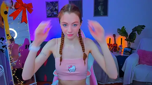 Snapshot of Alyssa_Smitt chatting on 01-25-25, 07:17 Alyssa Smitt online show from 01-25-25, 07:17