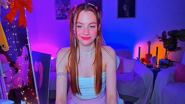 Snapshot of Alyssa_Smitt chatting on 03-02-25, 11:31 Alyssa Smitt online show from 03-02-25, 11:31