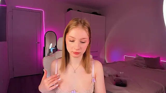 Snapshot of Eva_Davi chatting on 03-02-25, 01:58 Eva Davi online show from 03-02-25, 01:58