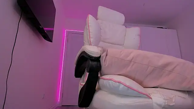 Snapshot of Eva_Davi chatting on 03-19-25, 05:08 Eva Davi online show from 03-19-25, 05:08