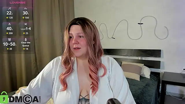 Ruth Oliver online show from 10-31-25, 01:06