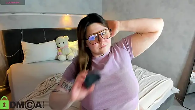 Ruth Oliver online show from 03-12-26, 09:26