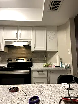 SafeinouterSpace online show from 11-11-25, 07:30