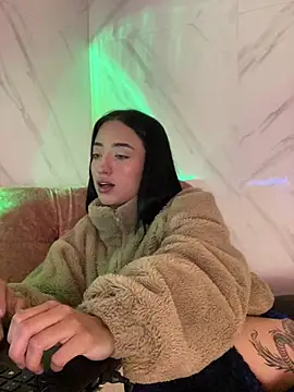 Snapshot of Ady_18 chatting on 02-20-25, 11:32 Ady 18 online show from 02-20-25, 11:32