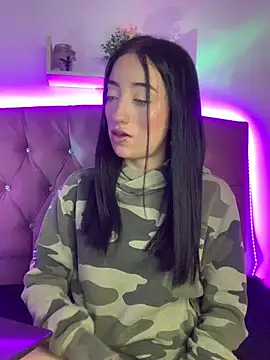 Snapshot of Ady_18 chatting on 02-27-25, 05:15 Ady 18 online show from 02-27-25, 05:15