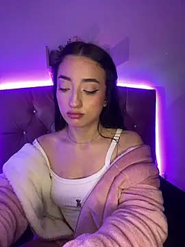 Snapshot of Ady_18 chatting on 03-13-25, 06:45 Ady 18 online show from 03-13-25, 06:45