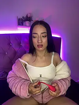 Snapshot of Ady_18 chatting on 03-13-25, 09:48 Ady 18 online show from 03-13-25, 09:48