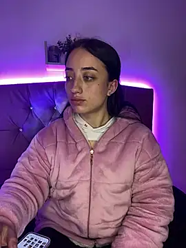 Snapshot of Ady_18 chatting on 03-14-25, 05:02 Ady 18 online show from 03-14-25, 05:02