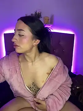 Snapshot of Ady_18 chatting on 03-14-25, 11:53 Ady 18 online show from 03-14-25, 11:53