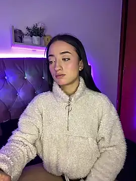 Snapshot of Ady_18 chatting on 03-15-25, 08:43 Ady 18 online show from 03-15-25, 08:43