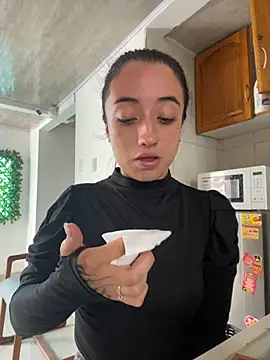 Snapshot of Ady_18 chatting on 09-08-25, 06:40 Ady 18 online show from 09-08-25, 06:40