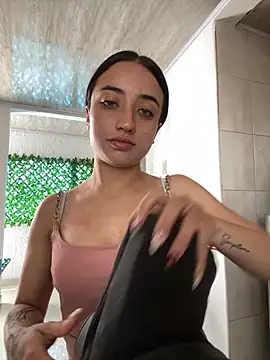 Snapshot of Ady_18 chatting on 09-11-25, 06:08 Ady 18 online show from 09-11-25, 06:08